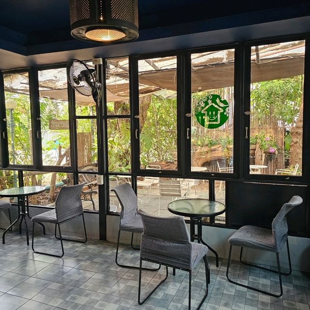 ร้าน กาแฟบ้านสวนปันสุข