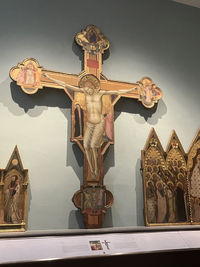 「🎨フィレンツェの名作が集結！アカデミア美術館の魅力と旅行のポイント🗿✨」