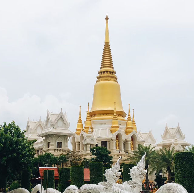 วัดตะโก หลวงพ่อรวย