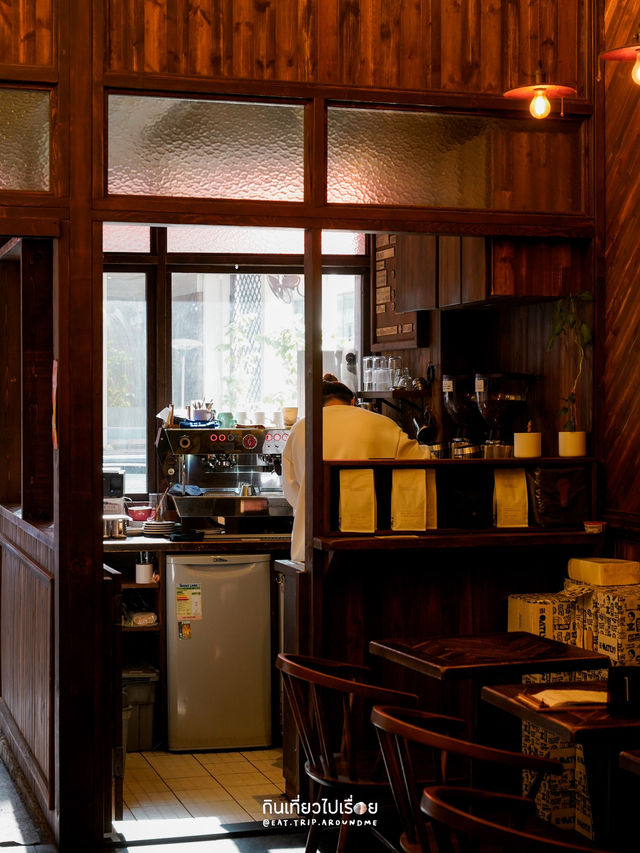 Knockbox Coffee กาแฟดี บรรยากาศย่านใน Central