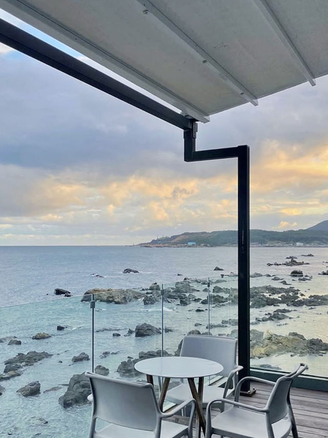 마음이 뻥 뚤리는 🌊시네마틱 오션뷰가 아름다운 울산 울주군 카페투어 💙