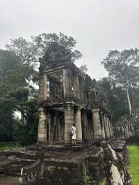 Prasat Preah Khan 12th century sword city in Asia 