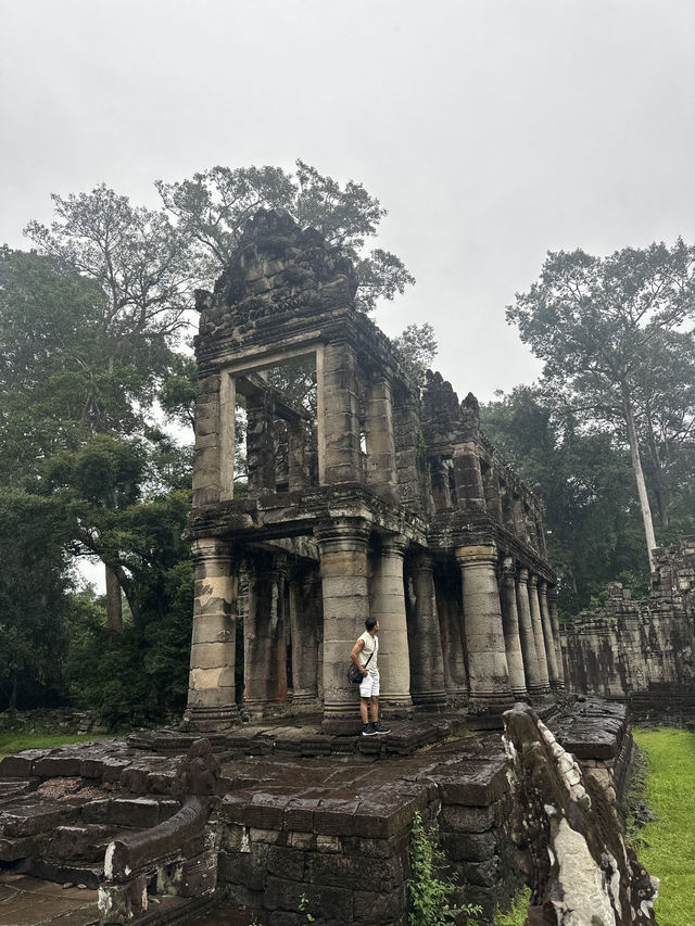 Prasat Preah Khan 12th century sword city in Asia 