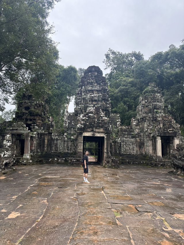 Prasat Preah Khan 12th century sword city in Asia 