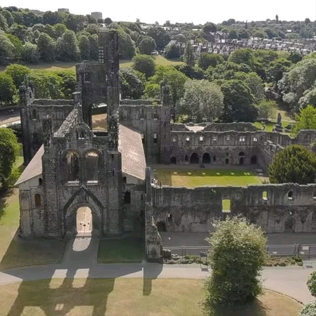 Ruins of the building are in good shape and Beautiful historic landmark