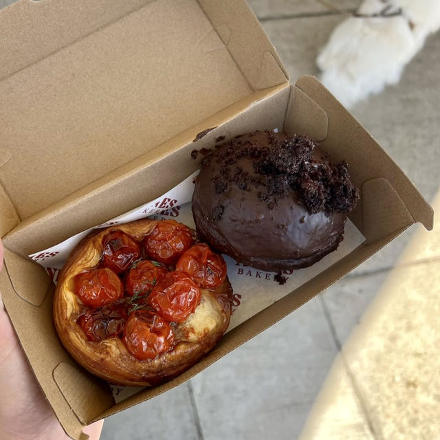 🇦🇺 薪火で焼き上げるパンとペストリーが美味しいベーカリー