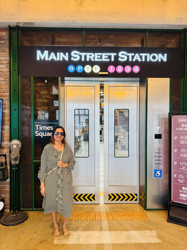 Main Street Vibes: Retro Refreshing