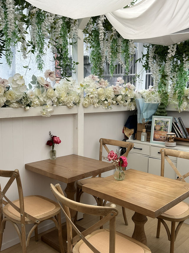 🇭🇰元朗溫室花花cafe優秀咖啡餃子🥟