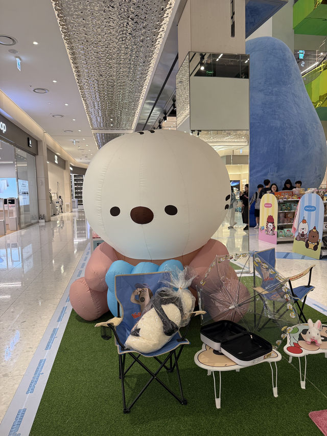 비오는 날. 전시, 카페, 맛집, 쇼핑을 한곳에서!
