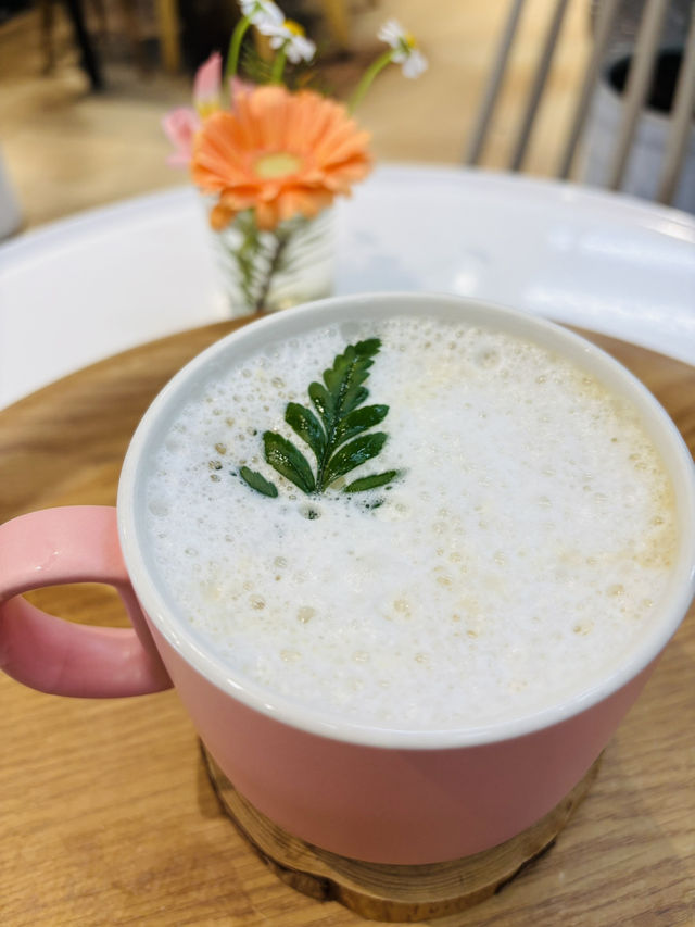 東大門のフラワーカフェ💐で疲れた体を癒して一息☕️⟡.·