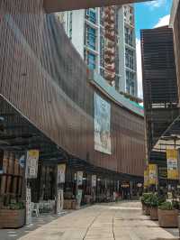 🇲🇾 Kuala Lumpur – Part 2: A City That Makes You Stay Longer Than Planned 🏙️⏳🌴 
