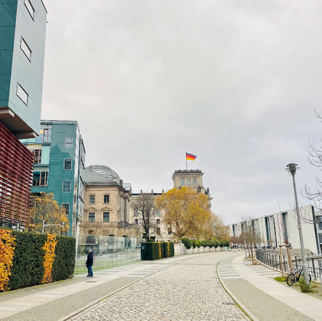 Berlin City Walk — Witnessing the City’s Transformation 🚶‍♀️