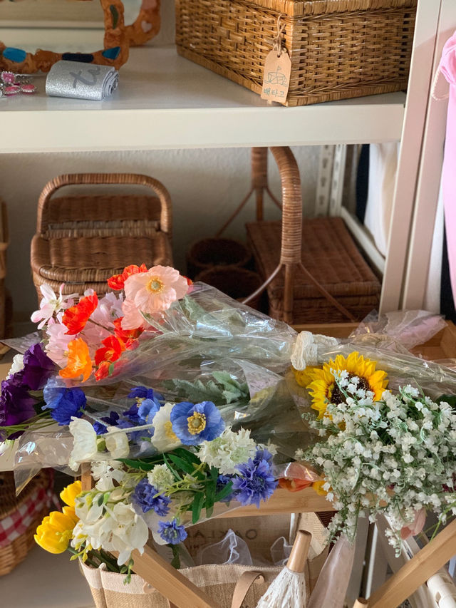 🚤 속초 바다를 품은 감성 카페