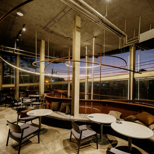 A Playful Twist on Bistro Elegance