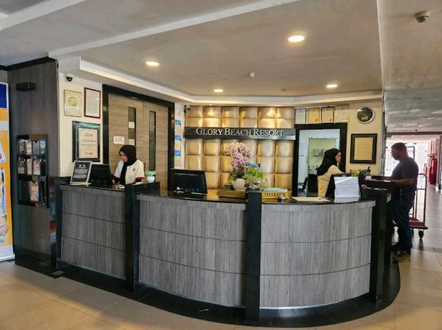 “Glory Beach Resort – Family-Friendly Seafront Stay with Rough Edges”