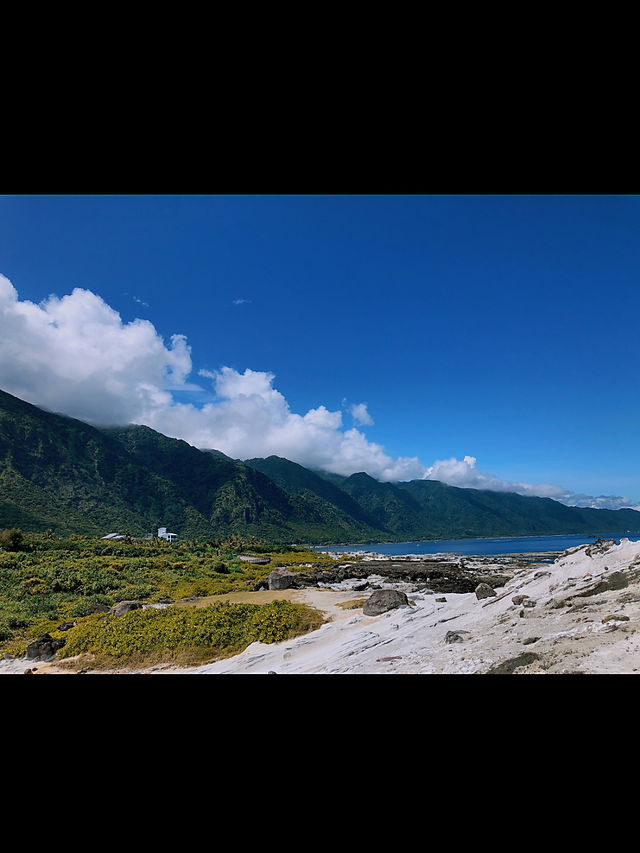 🌊 花蓮｜石梯坪：一場藍到讓人屏息的太平洋散步日記 🐚☀️