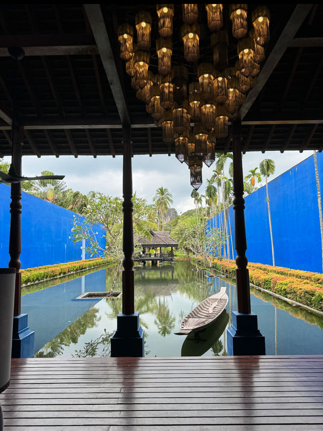 🌊 Four Seasons Langkawi – A Touch of Moroccan Blue