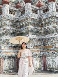 🌅✨ Magical Morning at Wat Arun in Traditional Thai Dress 🇹🇭