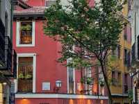 My Madrid Day: Uncovering Secrets & Iconic Sights! 🇪🇸🐻🌳