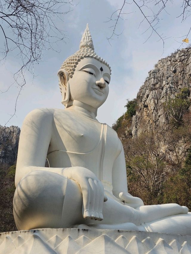 วัดเขาวง ถ้ำนารายณ์ | สระบุรี