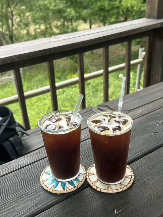 🌿 강물 따라 흐르는, 힐링 포레스트 카페 🌳 카페 레오나