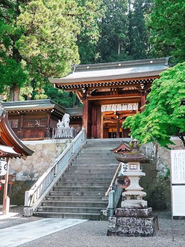 TAKAYAMA MATSURI YARAI KAIKAN.