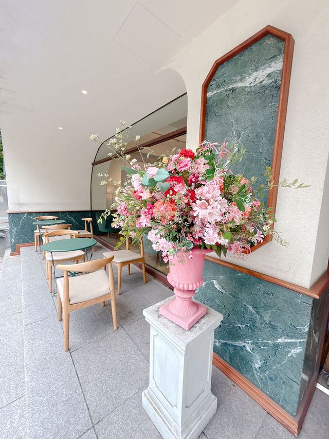首爾爆紅貴氣復古風蛋糕 Cafe 
