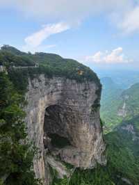 Tianmenshan is a must-visit in Zhangjiajie! ⛰️