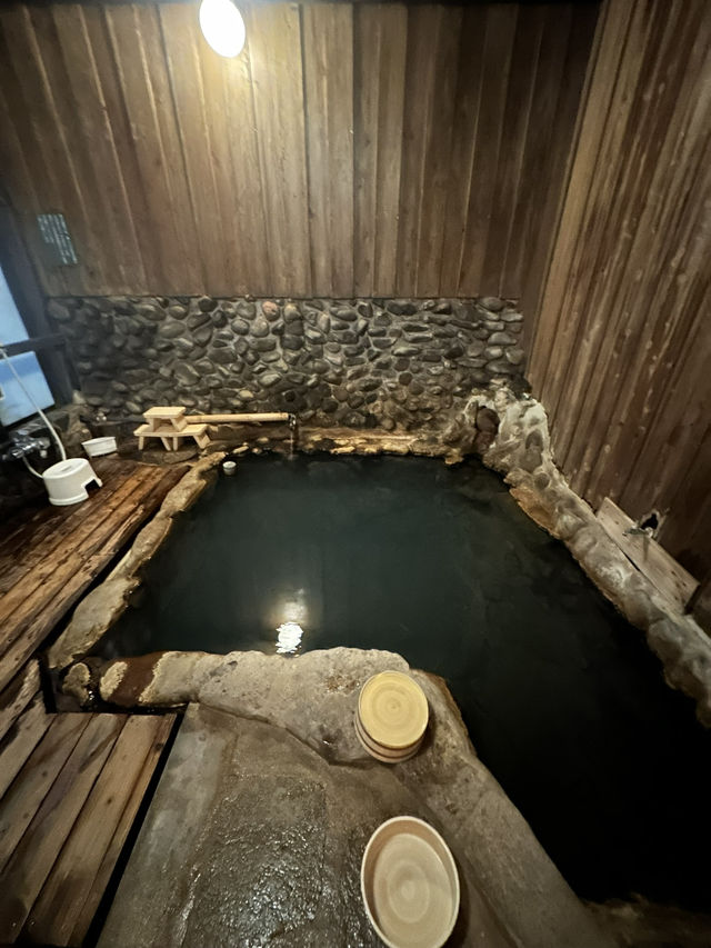 ♨️黑川溫泉＋秘境瀑布小旅行｜超放鬆溫泉鄉＋森林秘景打卡點 🏞️