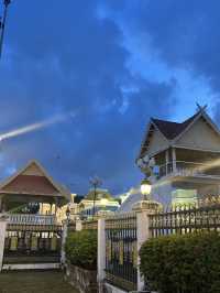 🏛️ Terengganu’s Royal Walk: Palaces, Bridges & Temples by the Sea 🕌🌉🏮