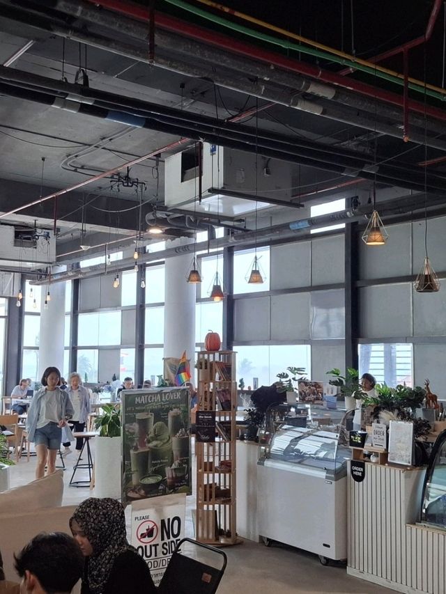 Central Festival coffee Shop 