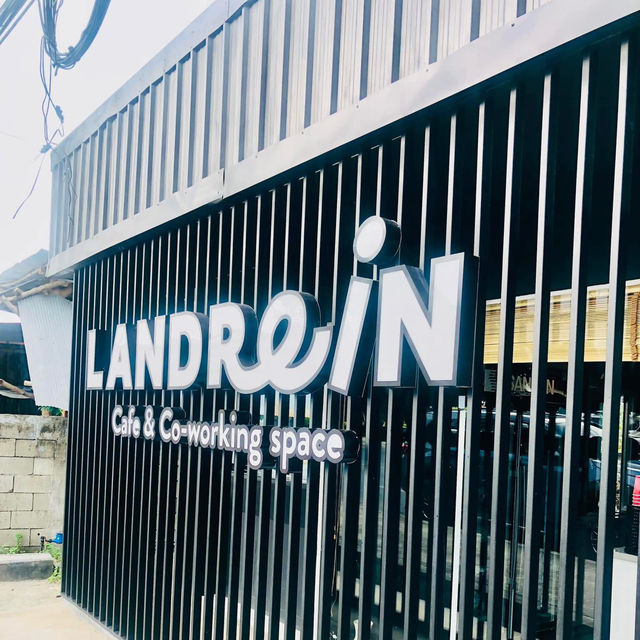📍 Landrein Cafe & Co-working Space | สมุย