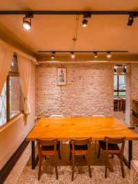 Ao Ringgo Cafe Hong Kong