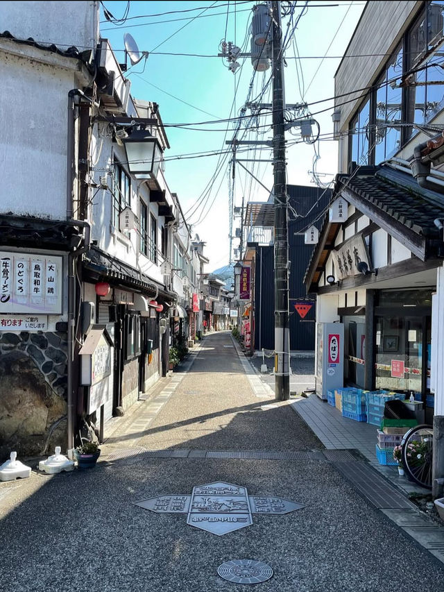 【断崖絶壁の国宝！三徳山投入堂で神秘の冒険旅⛰️】
