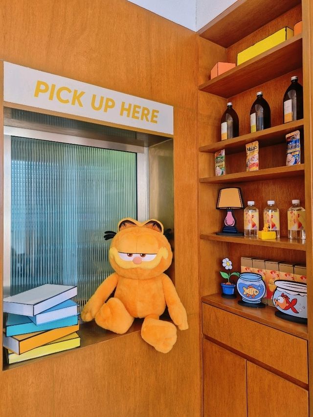 Holiday Pastry  😽 Garfield x Nekko