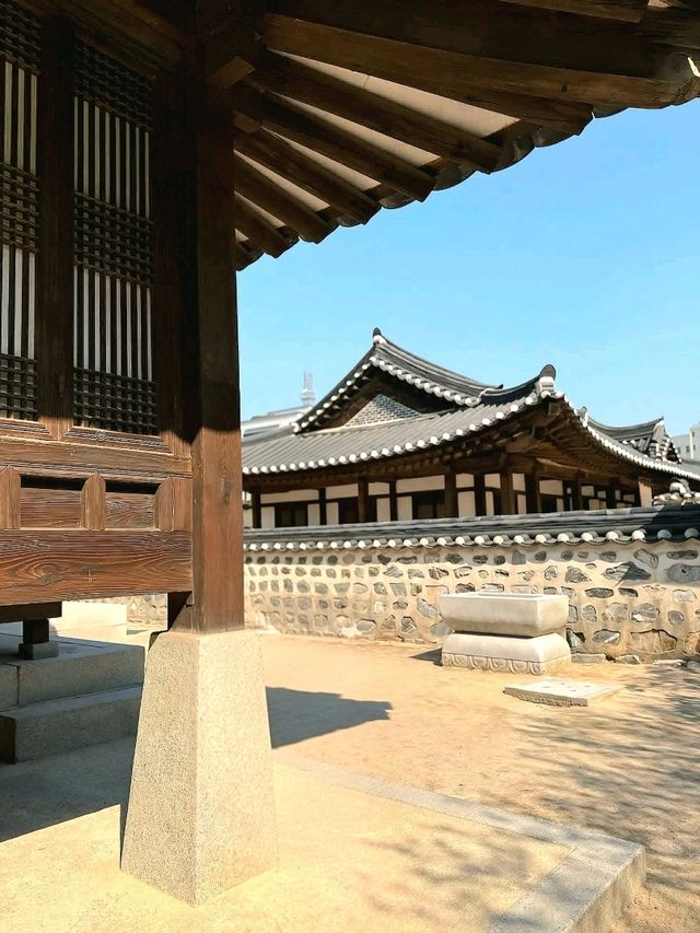 Namsangol Hanok Village – A Glimpse of Old Seoul
