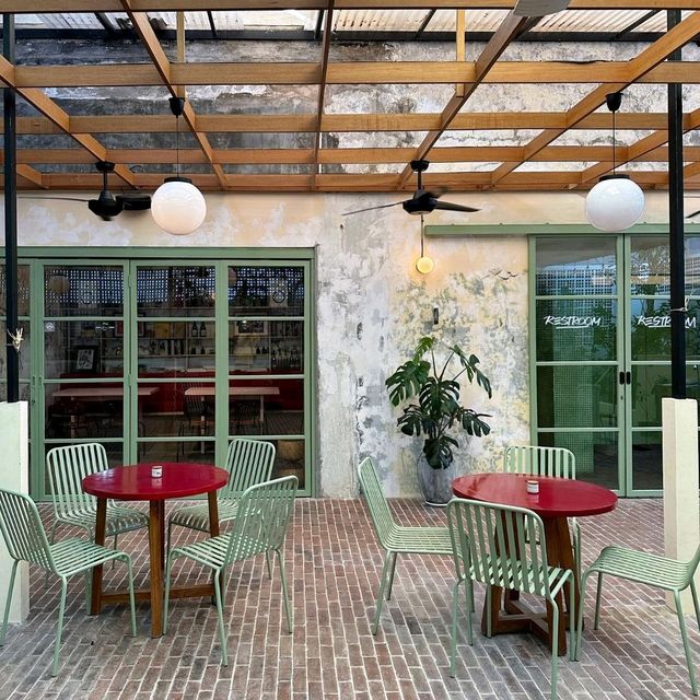 Neighboorhood food Cafe