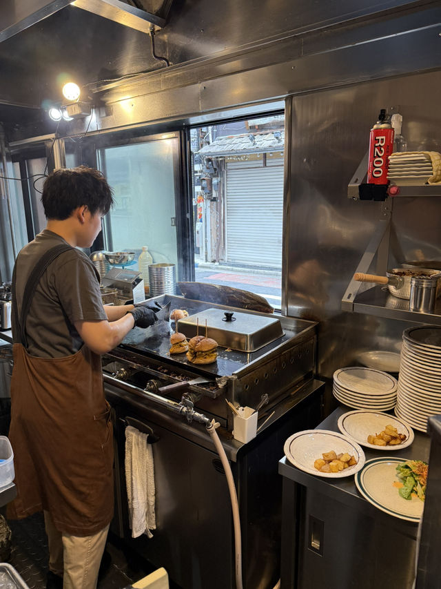 【東京観光】˗ˏˋ こんなビジュのバーガーはじめて🥹 ˎˊ˗