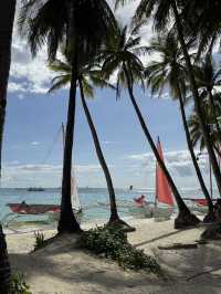 Boracay Bliss: Your Ultimate Guide to Island Paradise! 🏝️