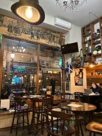 Boulevard Pub