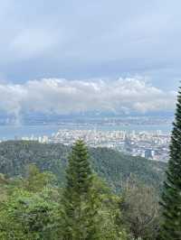 🚞 Penang Hill Funicular Ride — A Journey Through the Clouds ☁️🌿