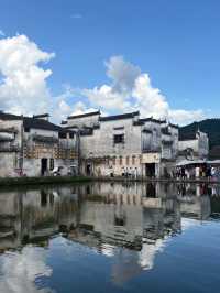 Still Waters, Silent Walls: The Story of Hongcun