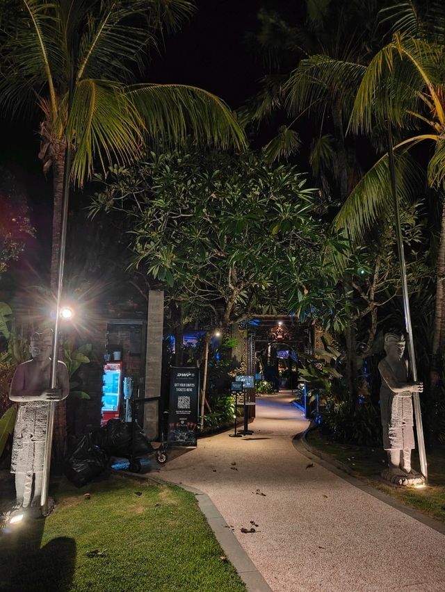 🌴 Review: Sunset Sips at Manarai Beach House 
