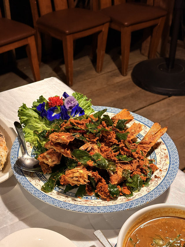 ซีฟู้ดสดๆ อาหารใต้อร่อยลึกกลางเมืองกระบี่