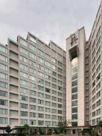 “Renaissance JB: Where Exceptional Service Meets Home Comfort”