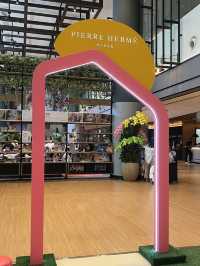 Pierre Hermé Treats at Resorts World Sentosa 🌟