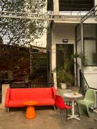 Kismet is a cozy café