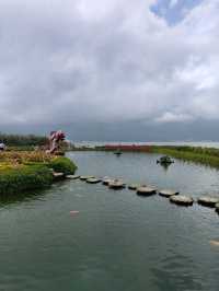 🌺 Ceremonial Reflections: A Walk Through Ulun Danu Beratan Park