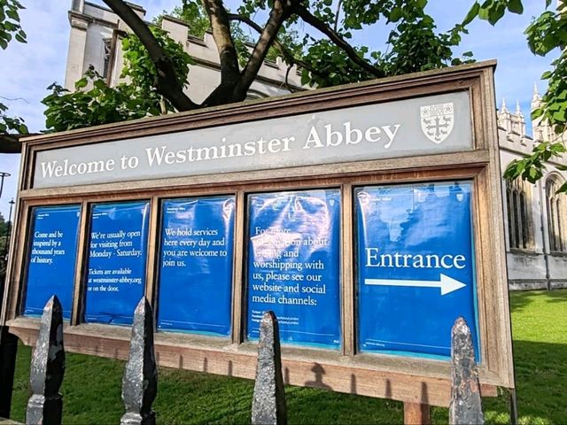 Westminster Abbey: A Gothic Masterpiece and Britain's Historical Chronicle