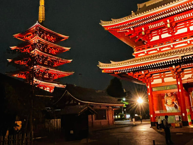 Twilight at Asakusa: Where Tradition Meets Glow